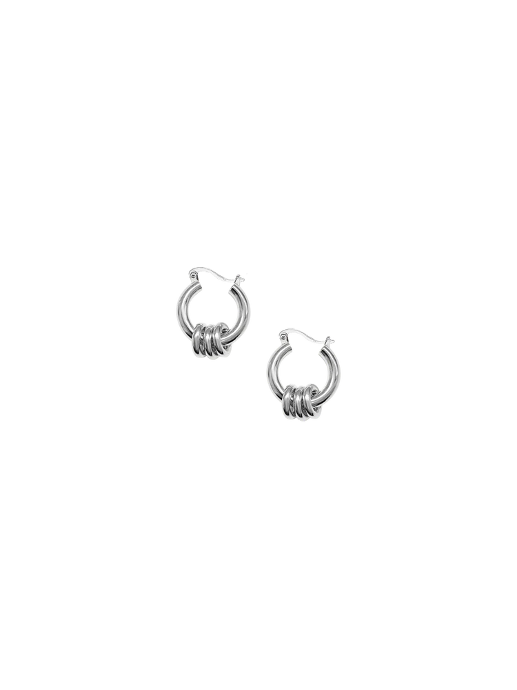 Fillia Earrings in Silver