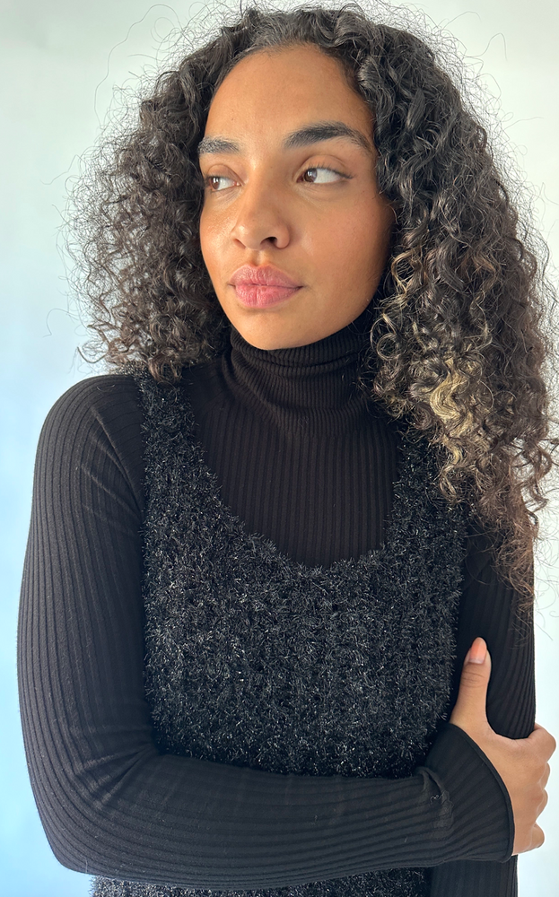 Strada Turtleneck Sweater in Black