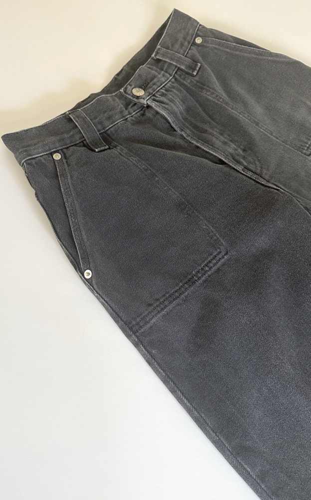 
                      
                        Carpenter Jean in Stone Black
                      
                    