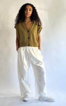  Spa Pleat Pant in White