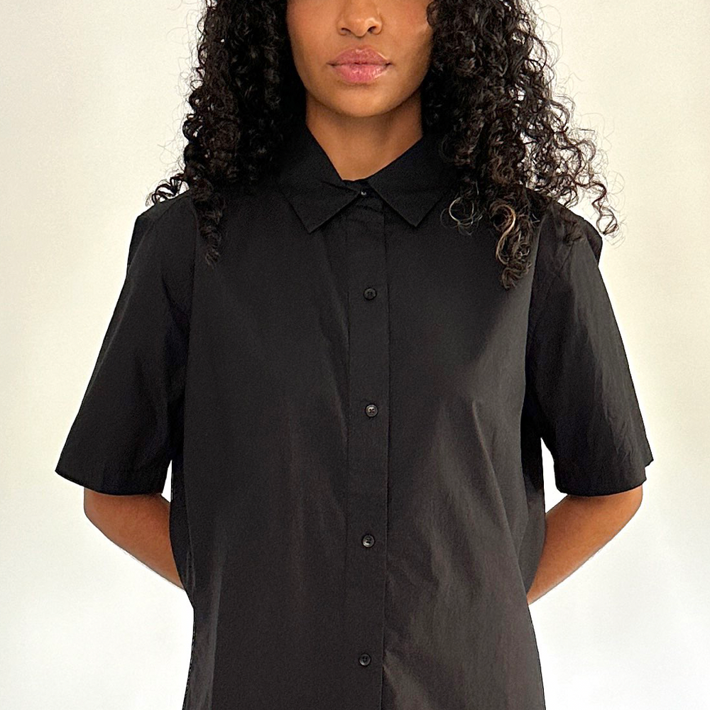 Ali Short Sleeve Button Down in Black