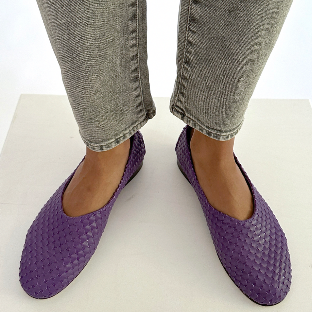 
                  
                    Juliol Woven Flat
                  
                