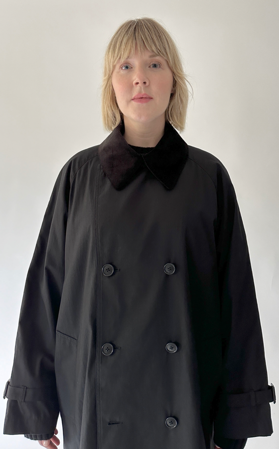 Gentle Trench in Black