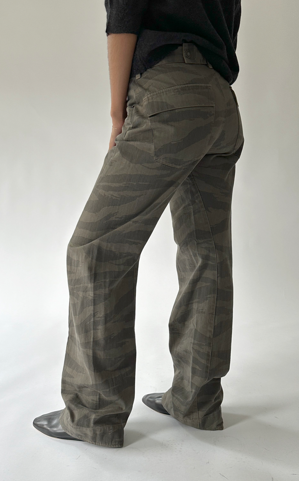 Twisted Seam Pant in Bark Camo