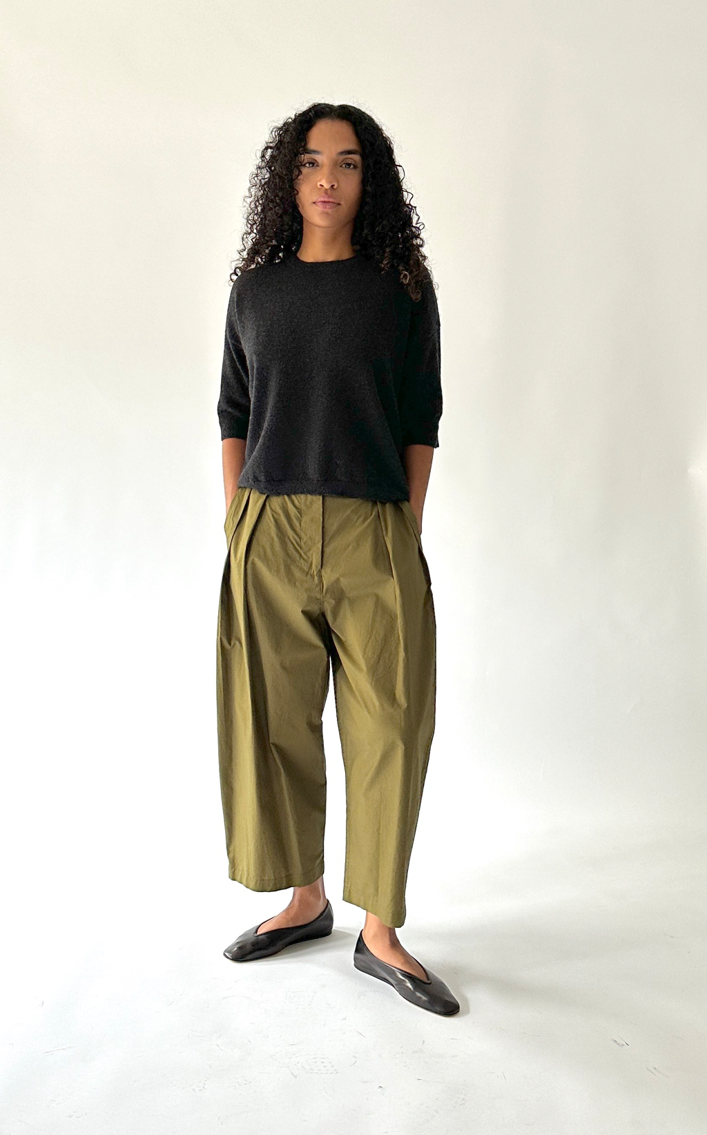 Voluminous Pleat Trouser in Army