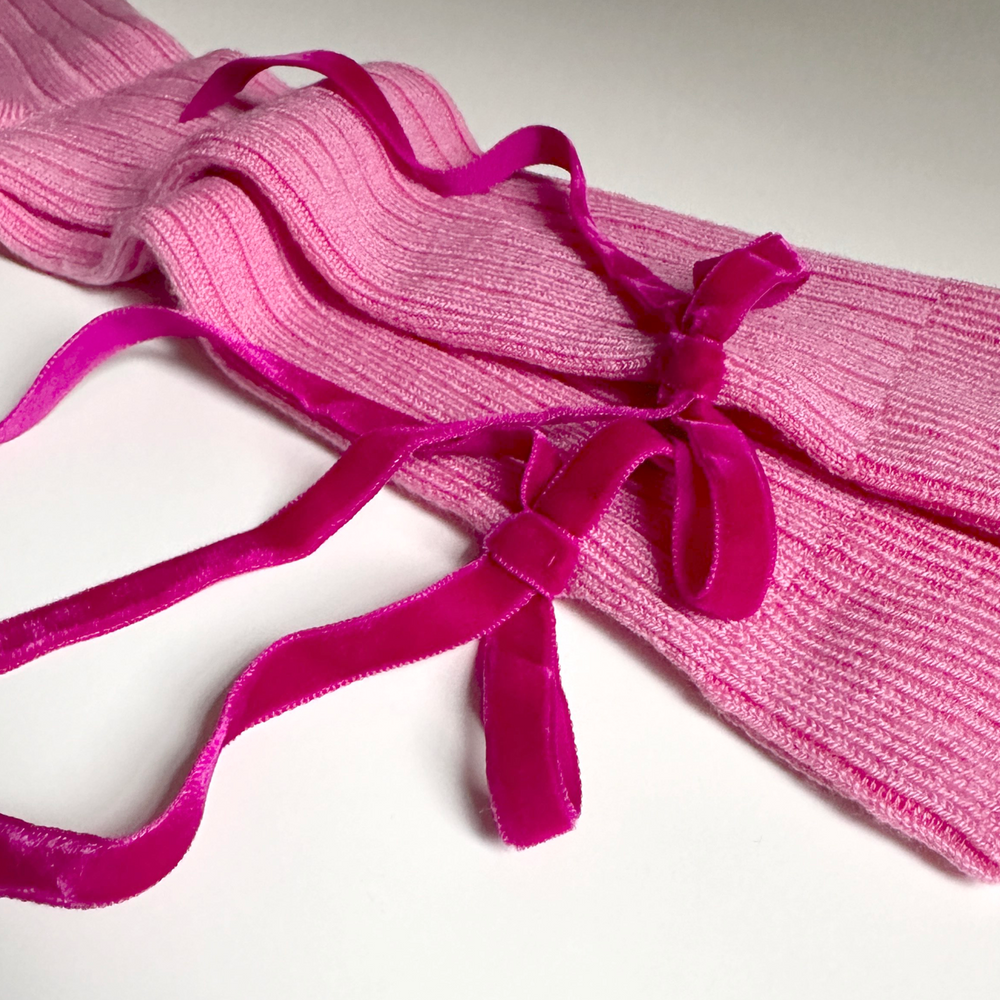 Velvet Bow Knee Sock in Pink