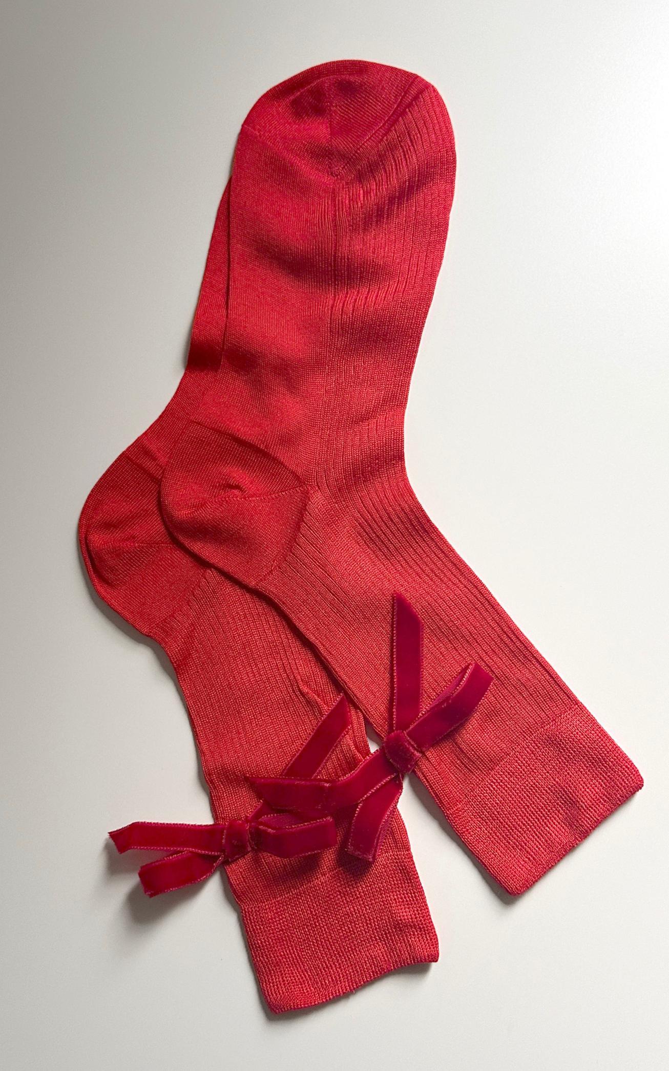 Velvet Bow Ankle Sock in Red