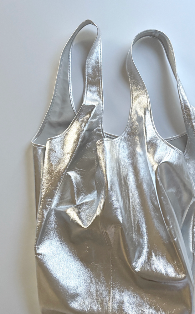 
                  
                    XL Oversize Shopper in Silver
                  
                