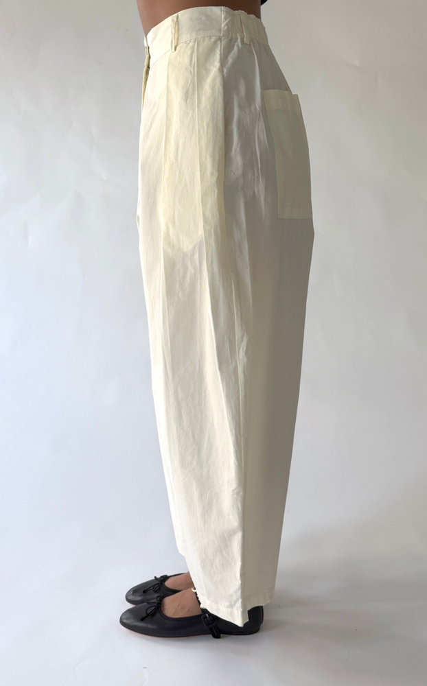 Voluminous Pleat Trouser in Off White